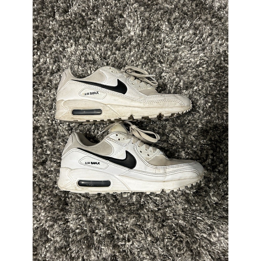 Nike Air Max 90 Womens 7 White Black  Oreo Panda Sneaker - Picture 4 of 6